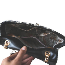 Load image into Gallery viewer, Winter Women Messenger Bag