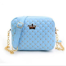 Load image into Gallery viewer, Winter Brand Designs Soft Face Rivet Handbags